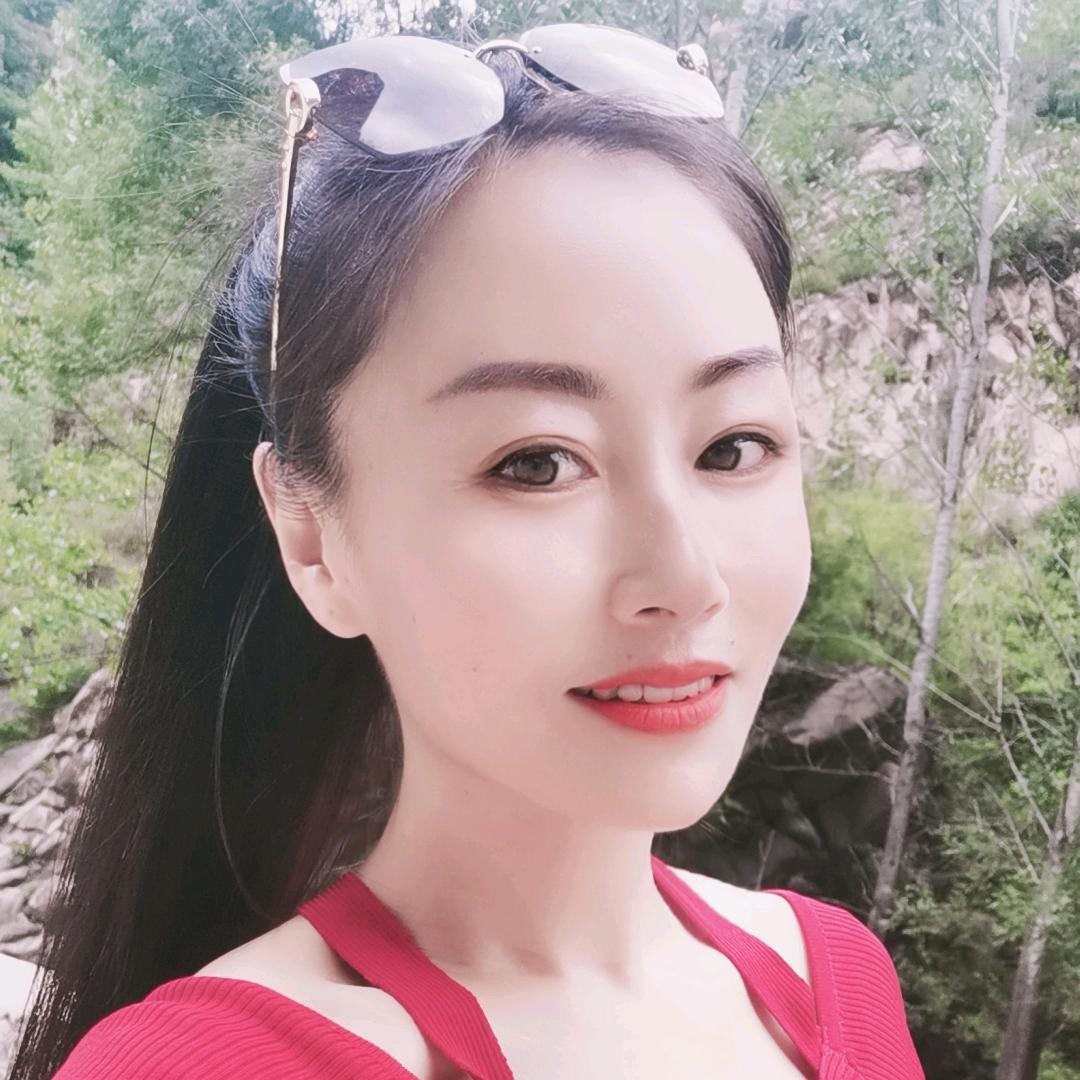 娇姐（跑客车的小姐姐）