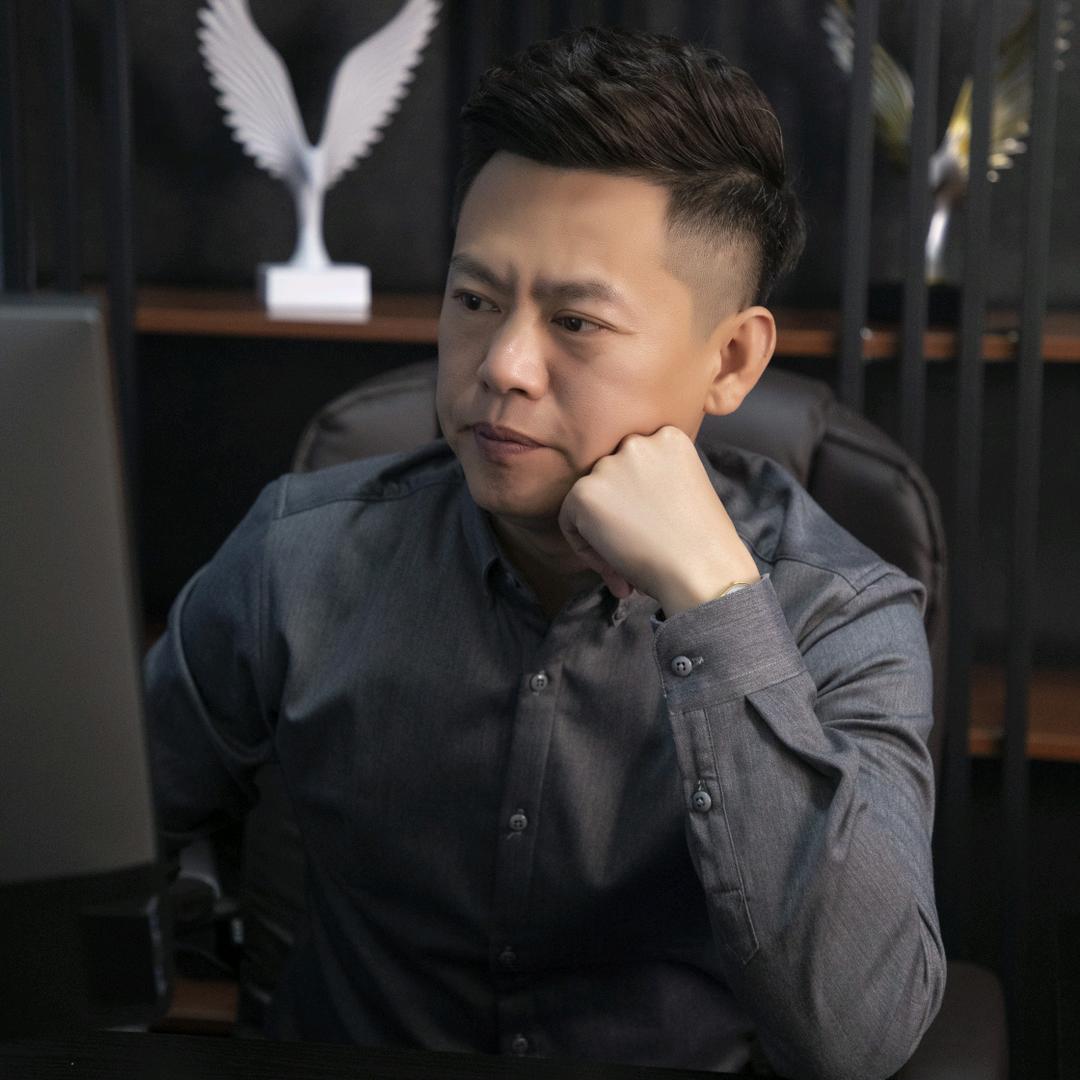 美业初泳利