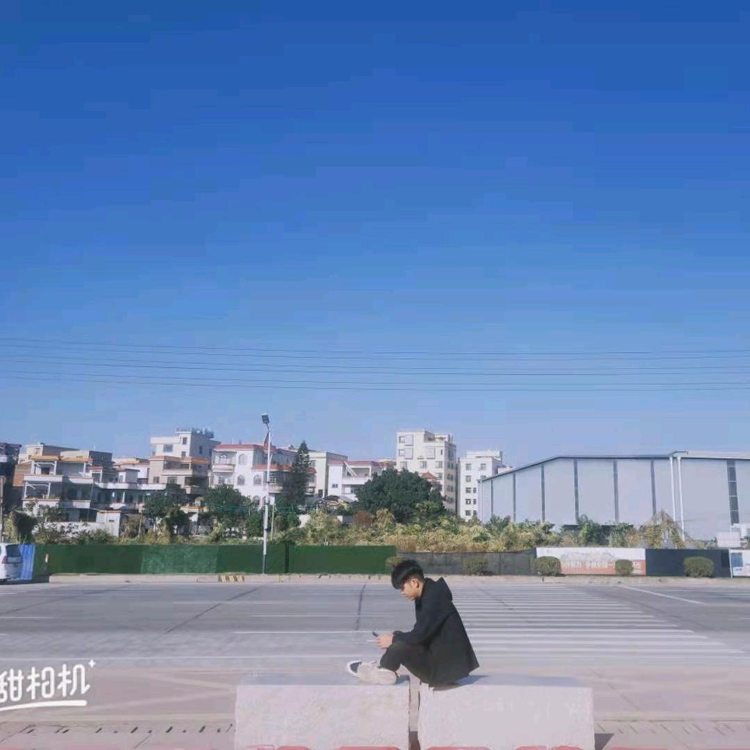 A鹏程专业钢构 卷闸