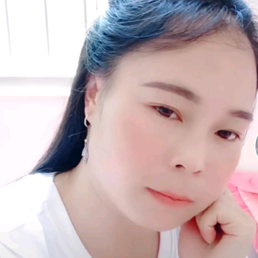 带刺的玫瑰。