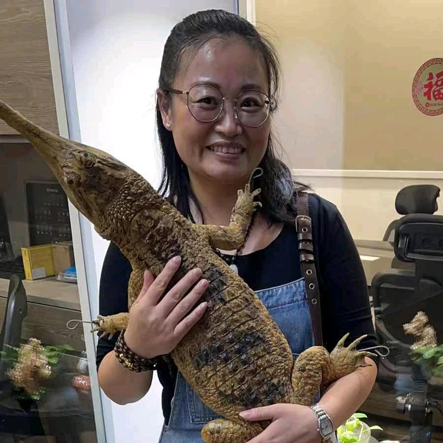 午後茶花香