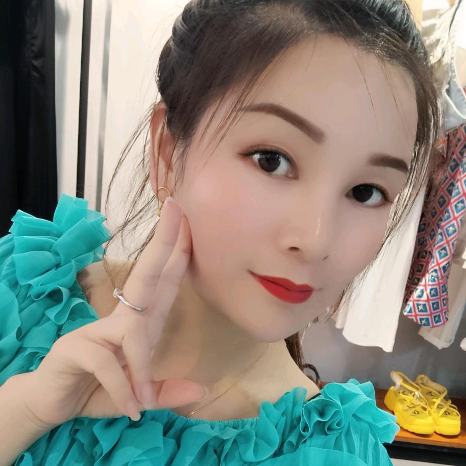 周彦彤