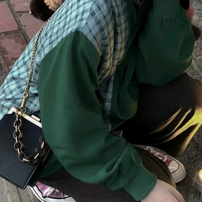 呃😓（拒绝私聊）
