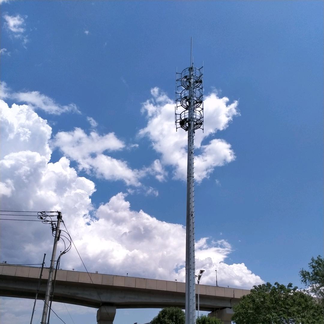 定州市大吴村虹光婚庆摄影店