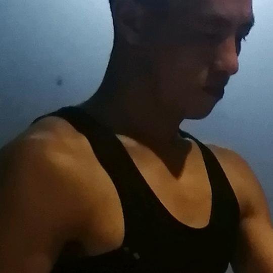 身高八尺腰围也是八尺