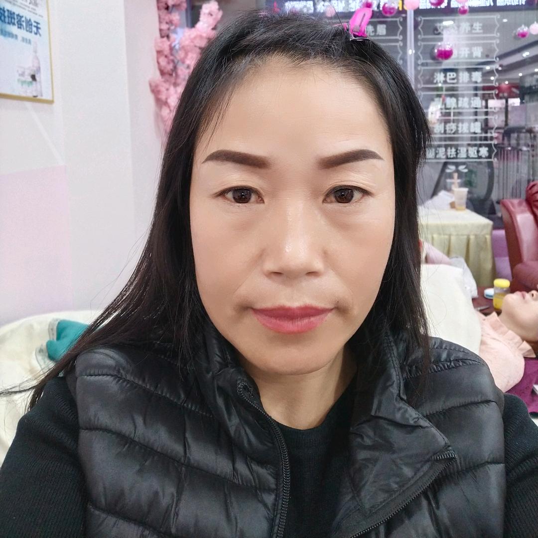 黄芝怡