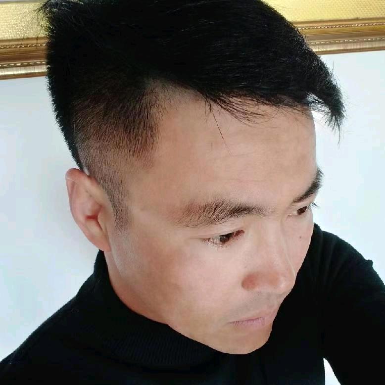 洪兴何老七