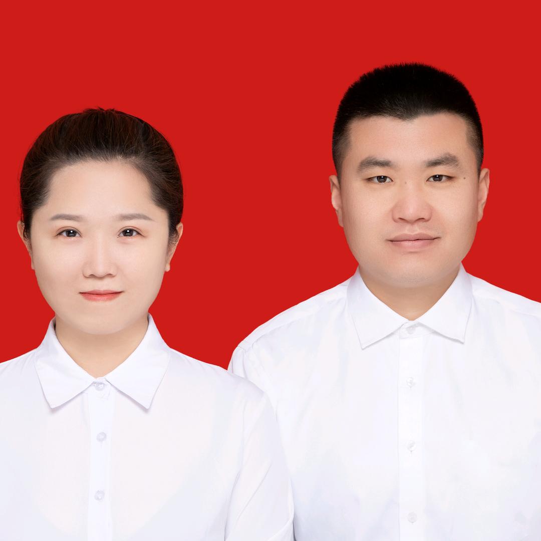 A 一位喜欢唱歌的足球爱好者。