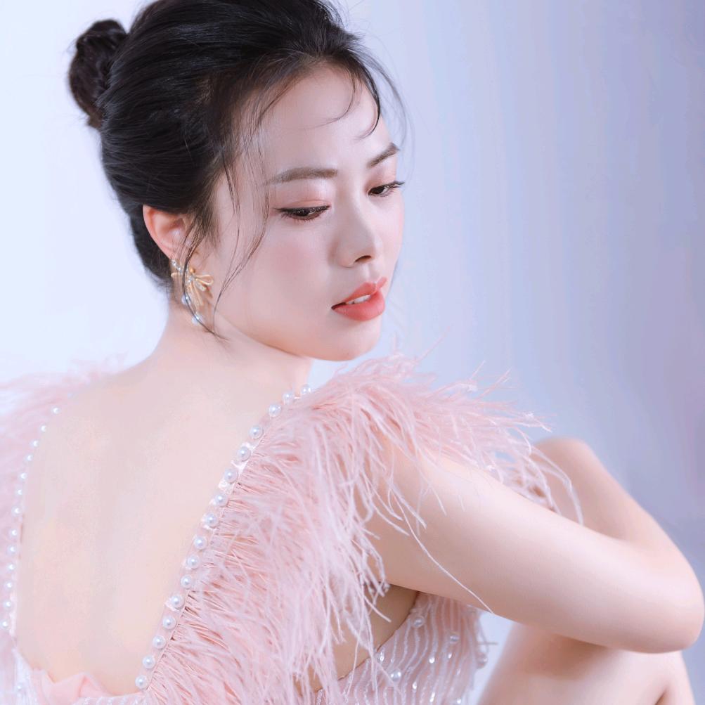 村头小表妹