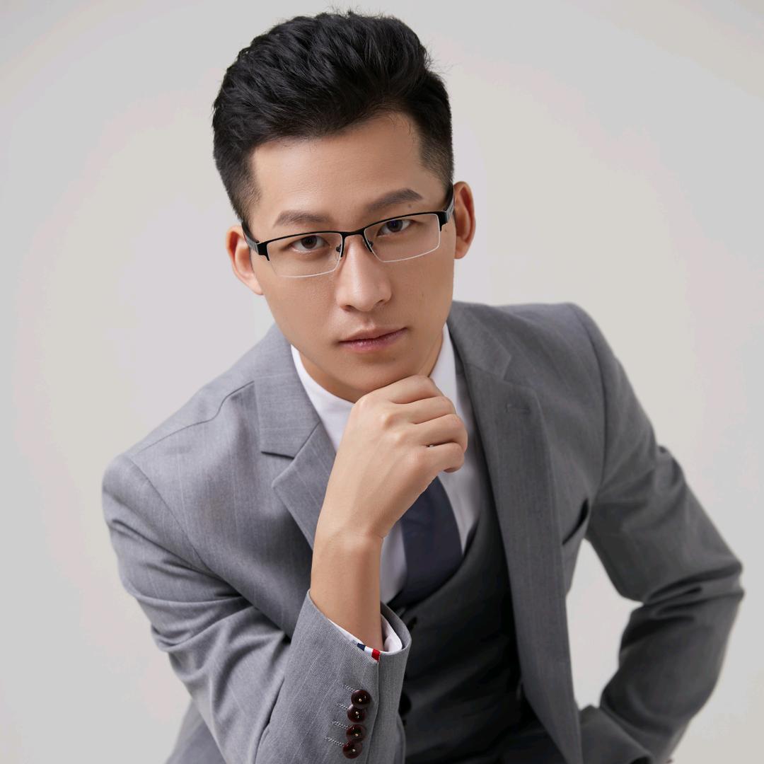易杰·直播运营