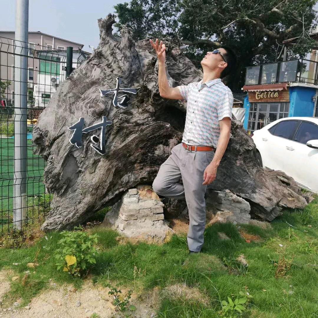 哥：你动啊！！！！！！