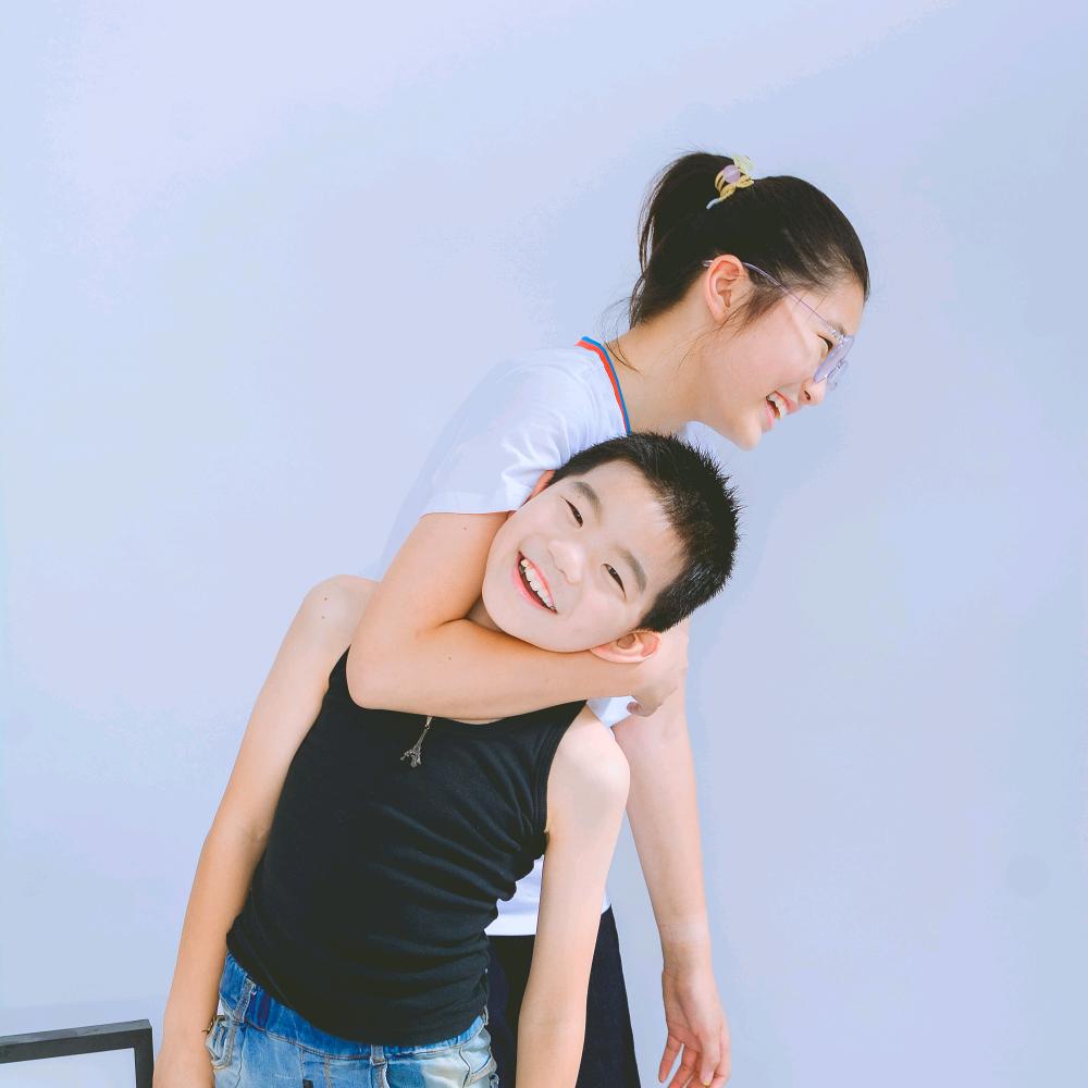 จุ๊บ👠小四妹儿