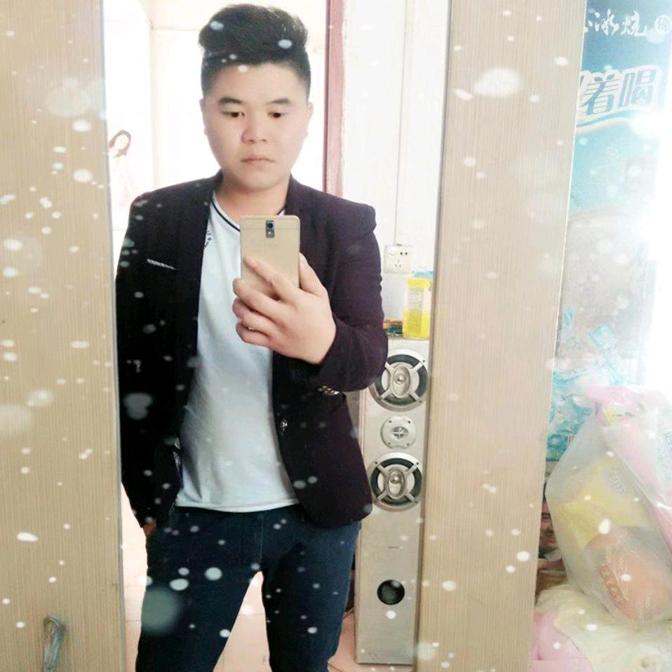 世界那么乱装纯给谁看_73541