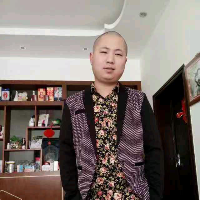 请叫我“四哥”
