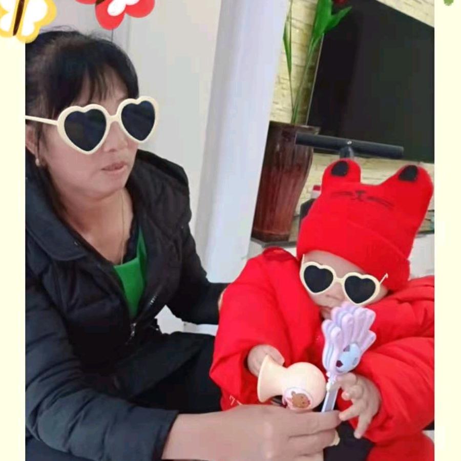 轩宝贝奶奶