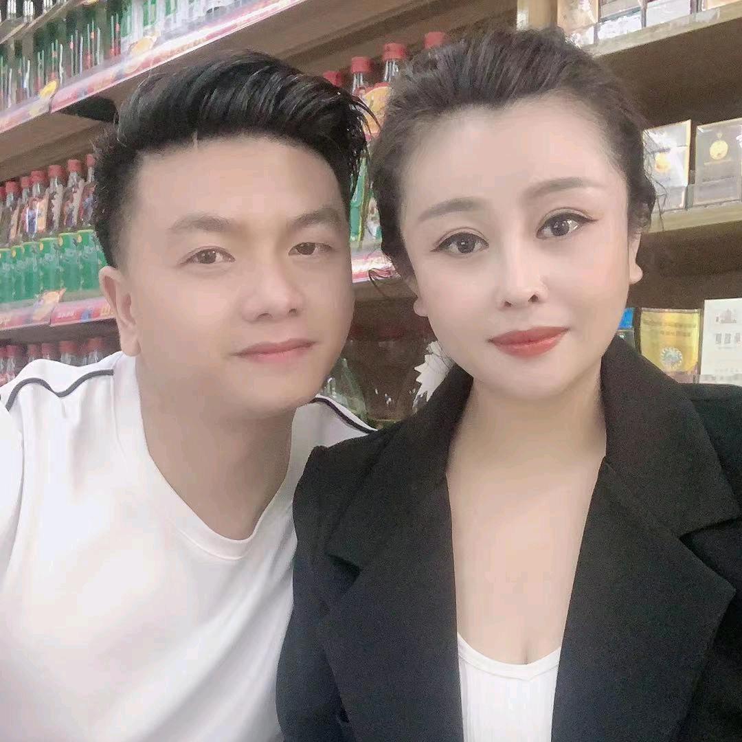 三穗县伊邻家商贸有限公司