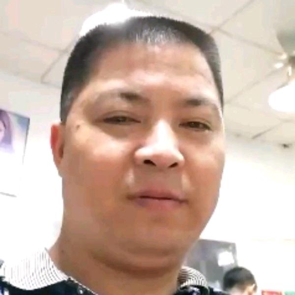 ：罗红