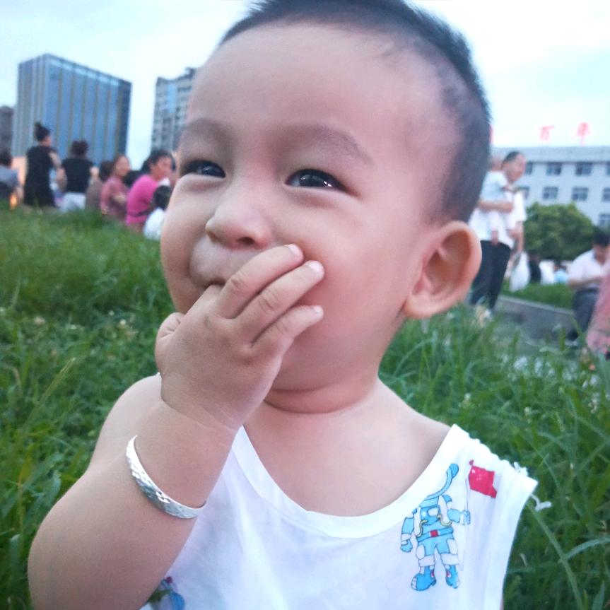 草莓果冻