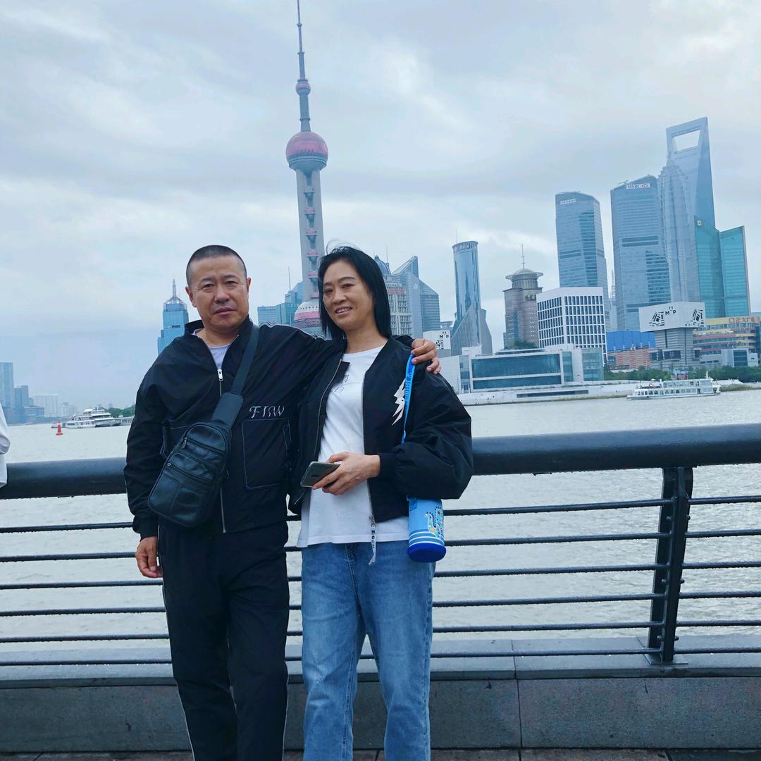 幺姐夫妇，亚洲牧原驼奶粉代理