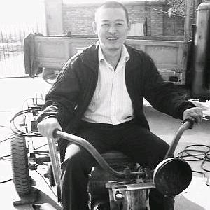 赵村野地里的荠荠菜