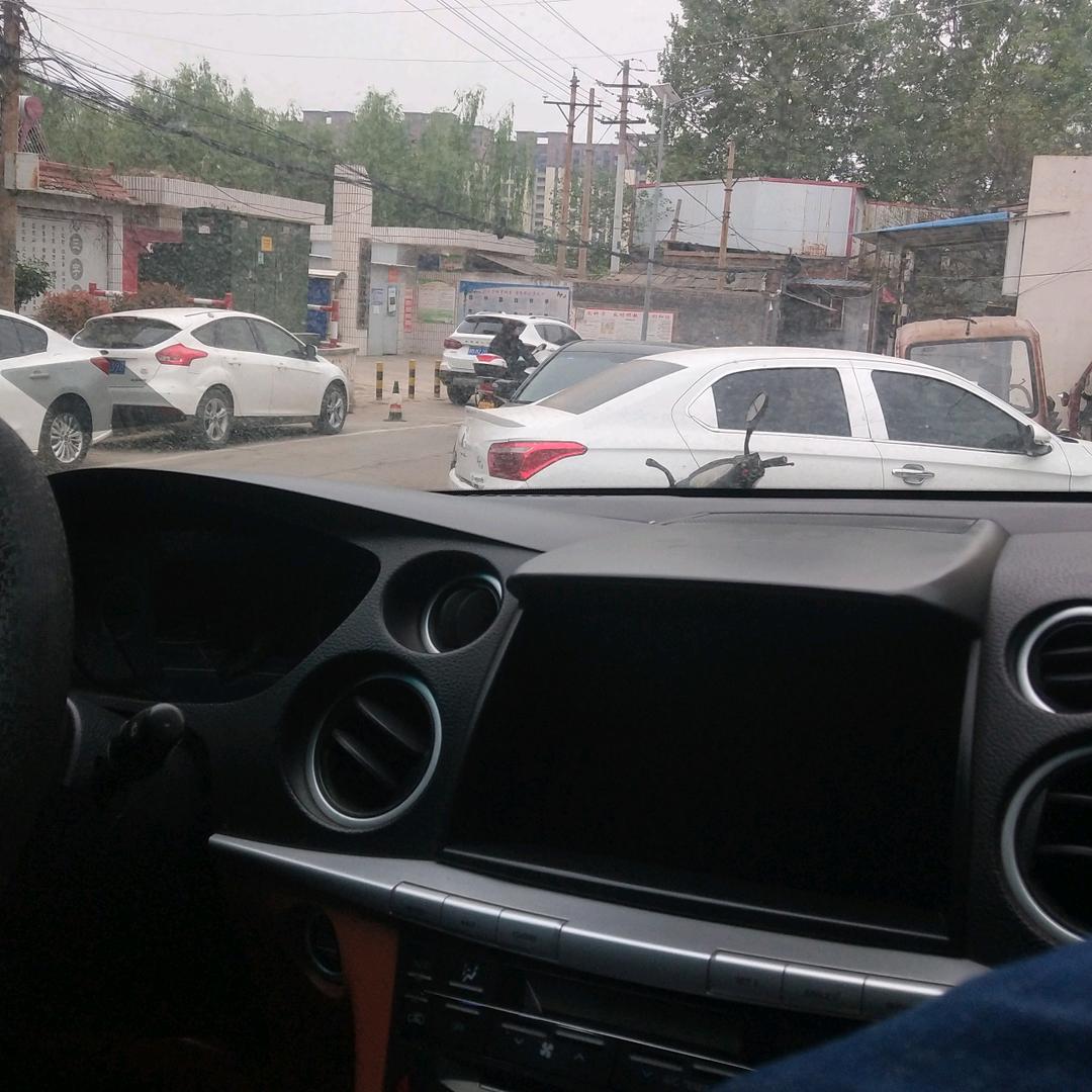 王占江
