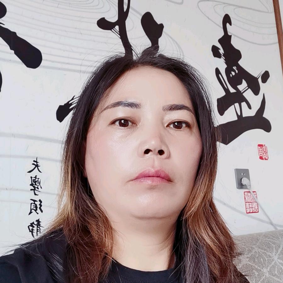 小伊伊的奶奶