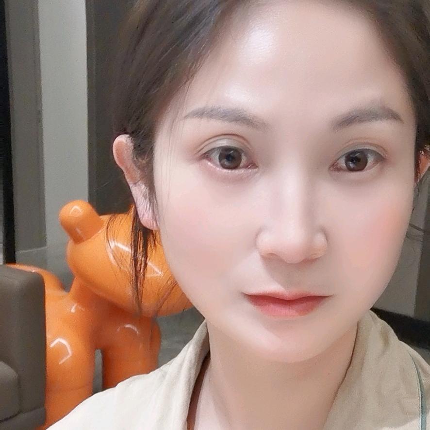 张秀（喜欢点赞的）