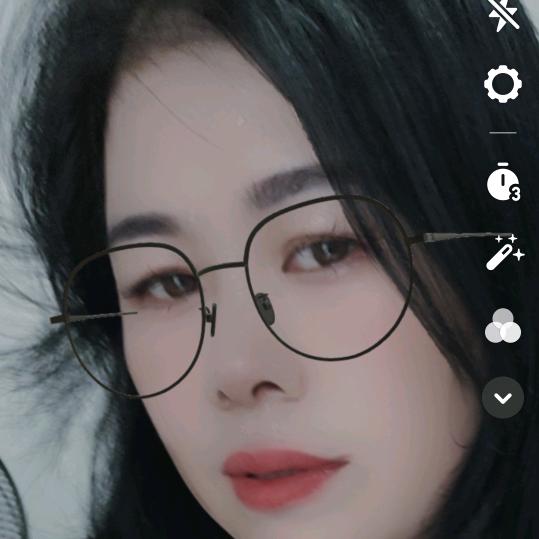 开心快乐。，