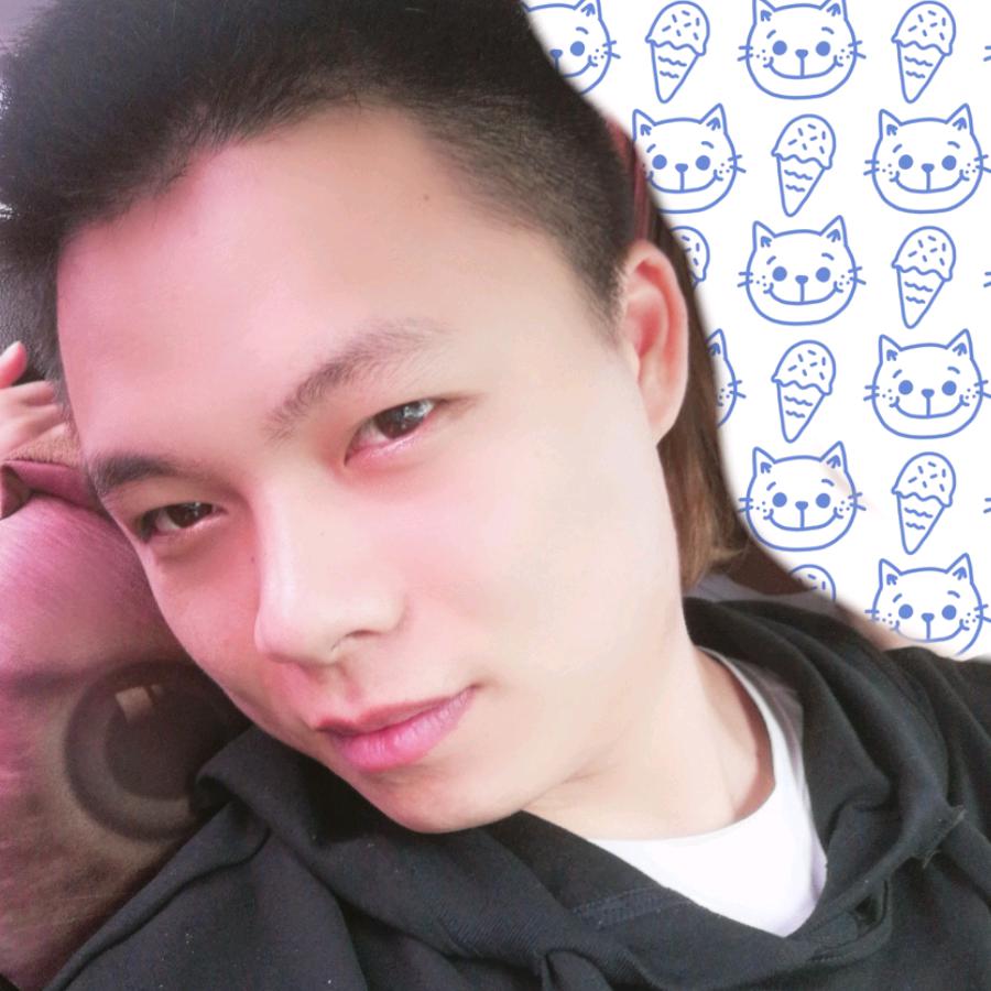 李凡
