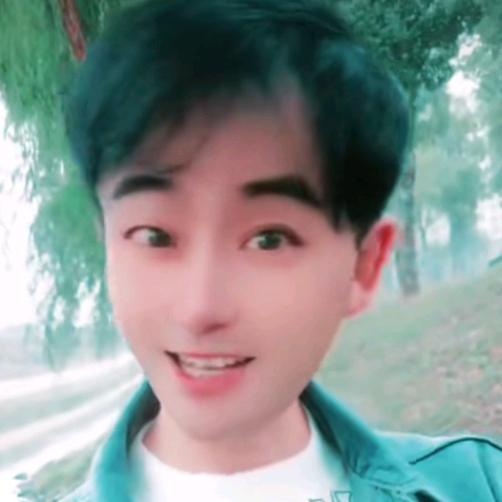 左左，CJ