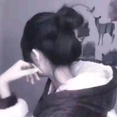 .爱笑的姑娘饭量不会差