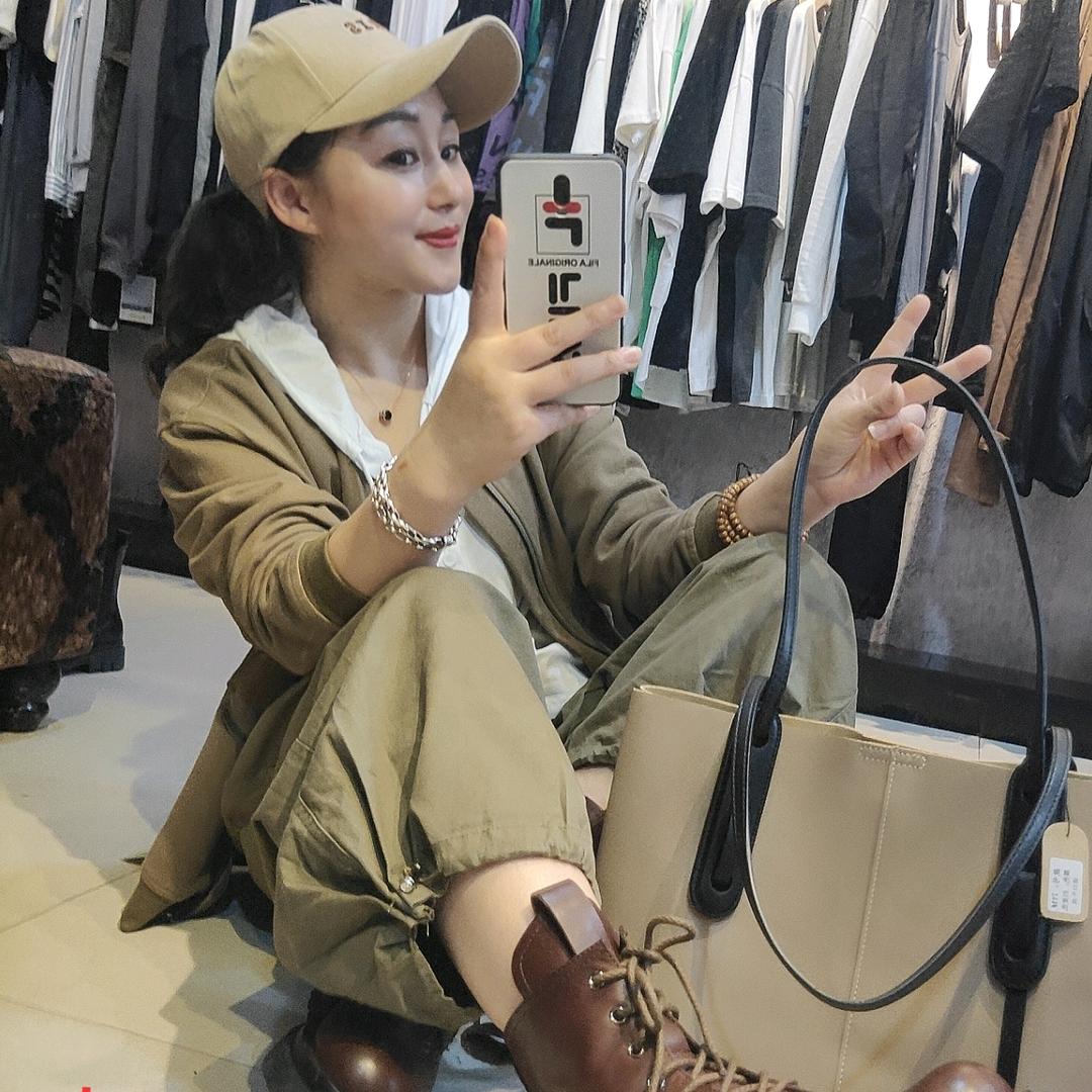 临海市 上盘 女装    流行快线1店