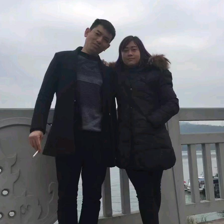 《我姓曾》你真我就曾，你假我转身。