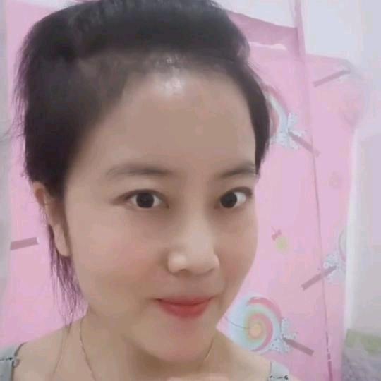 三岁半的妞