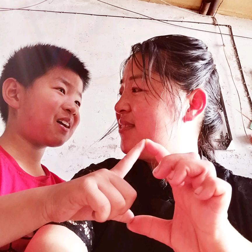 我爱两个宝贝(๑˙💗💓˙๑)