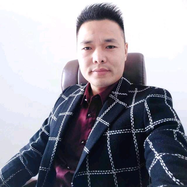弱电侯哥
