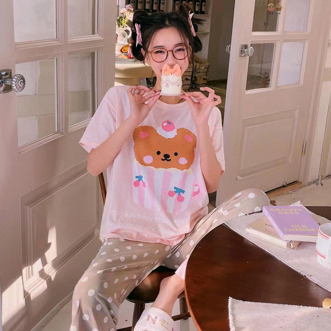 超月美服装商行的小店美兰服饰