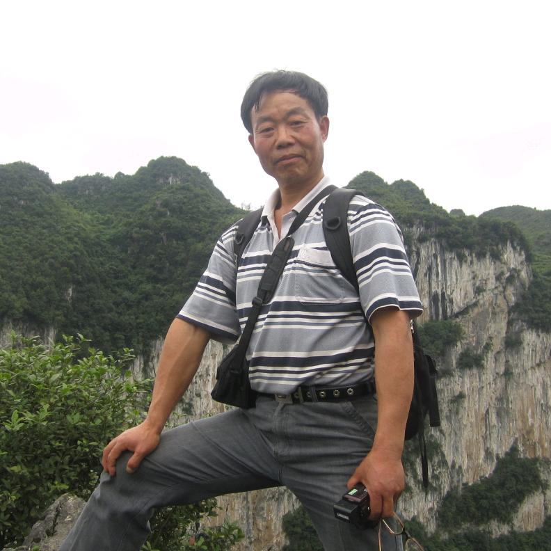 镇雄风光