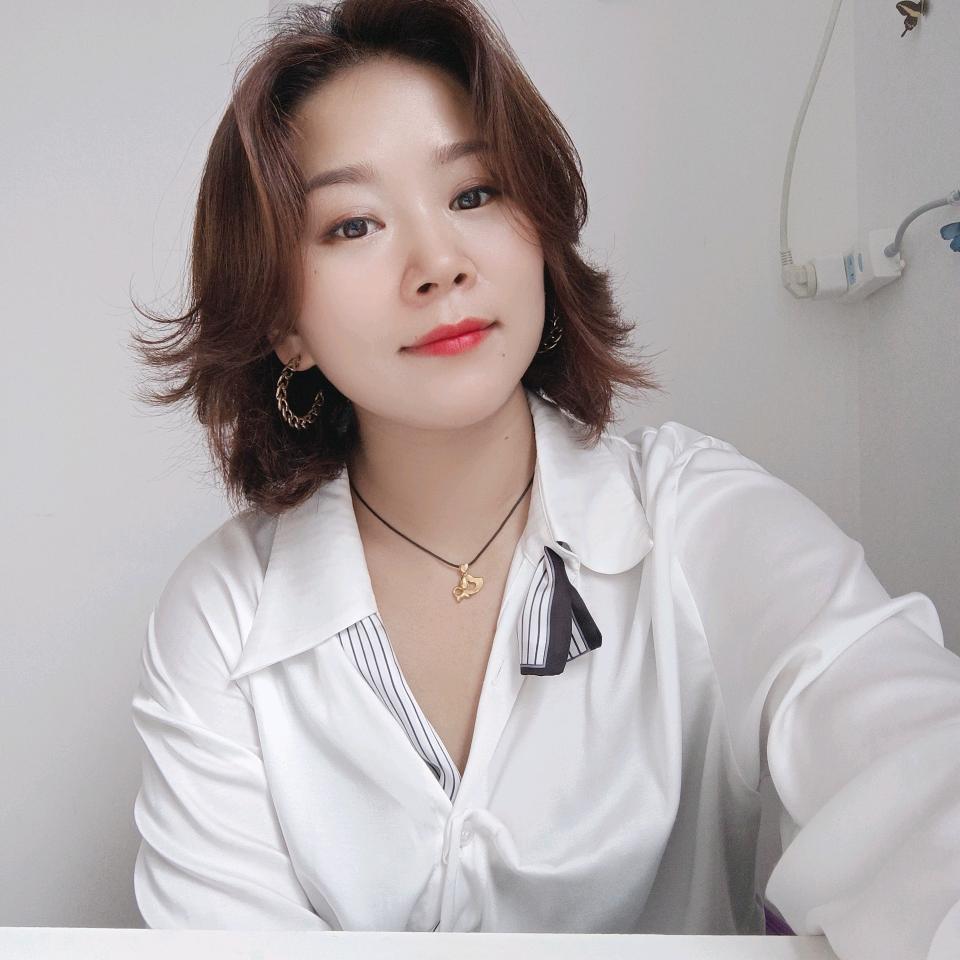 燕子美甲