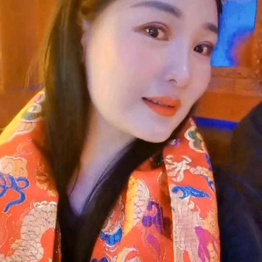 彝族阿妹