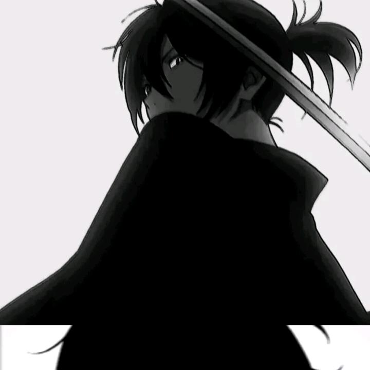 亖