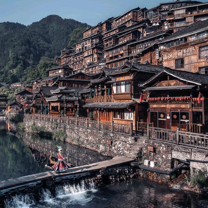 某日，于杀戮间，窥见一轮明月，借此突破桎