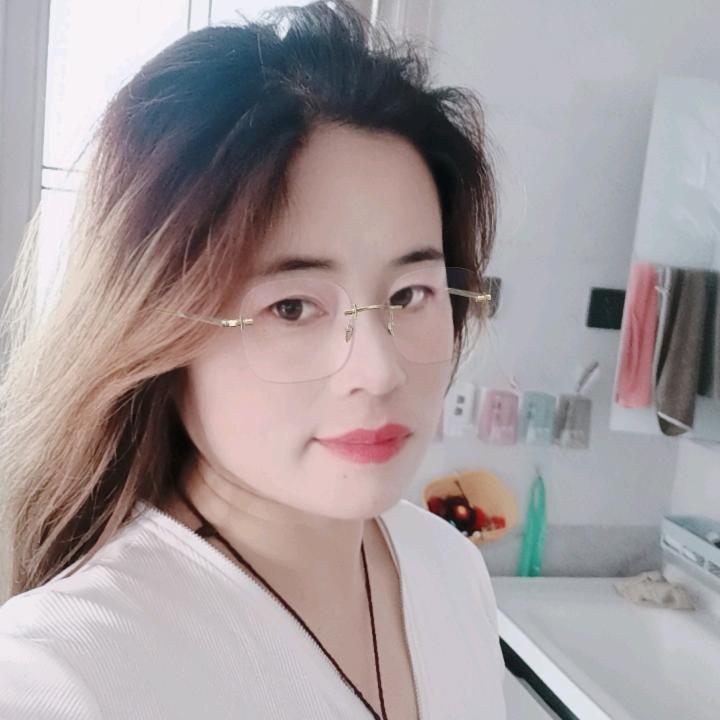梅姐来了。