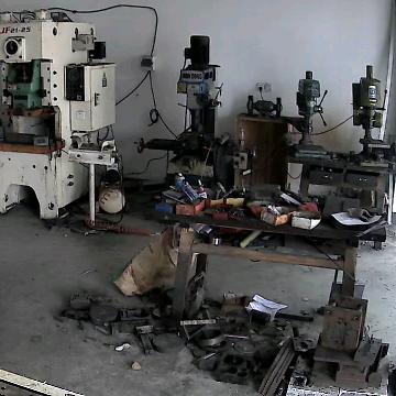 金东区阿洪模具加工厂