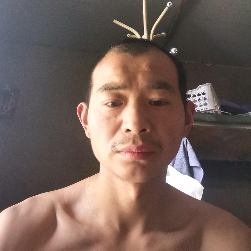 喂羊的阿振