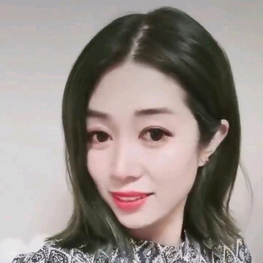 加油站小姐姐