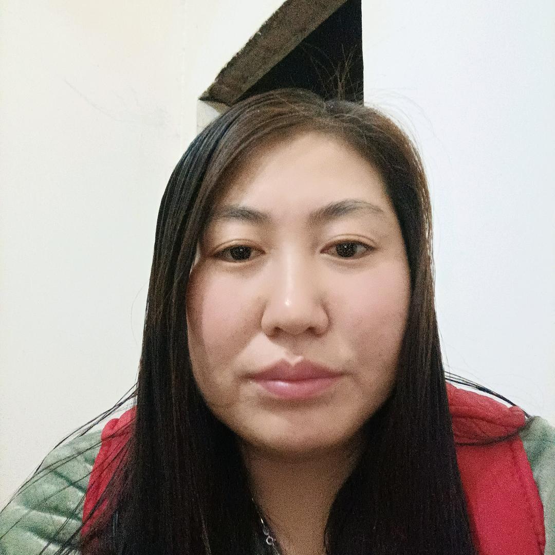 青芸朵：：：：青小燕