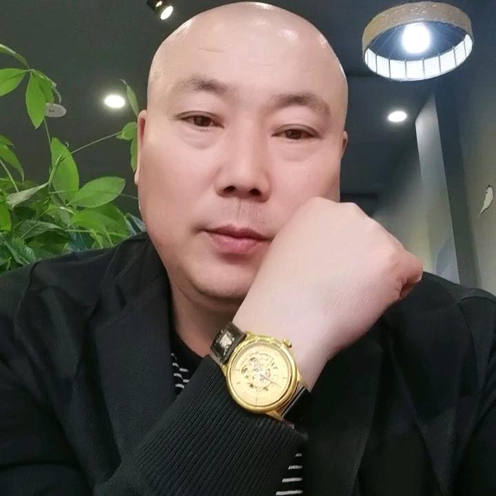 东