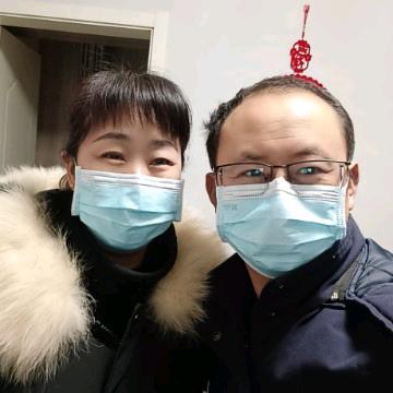 上街小苗家人