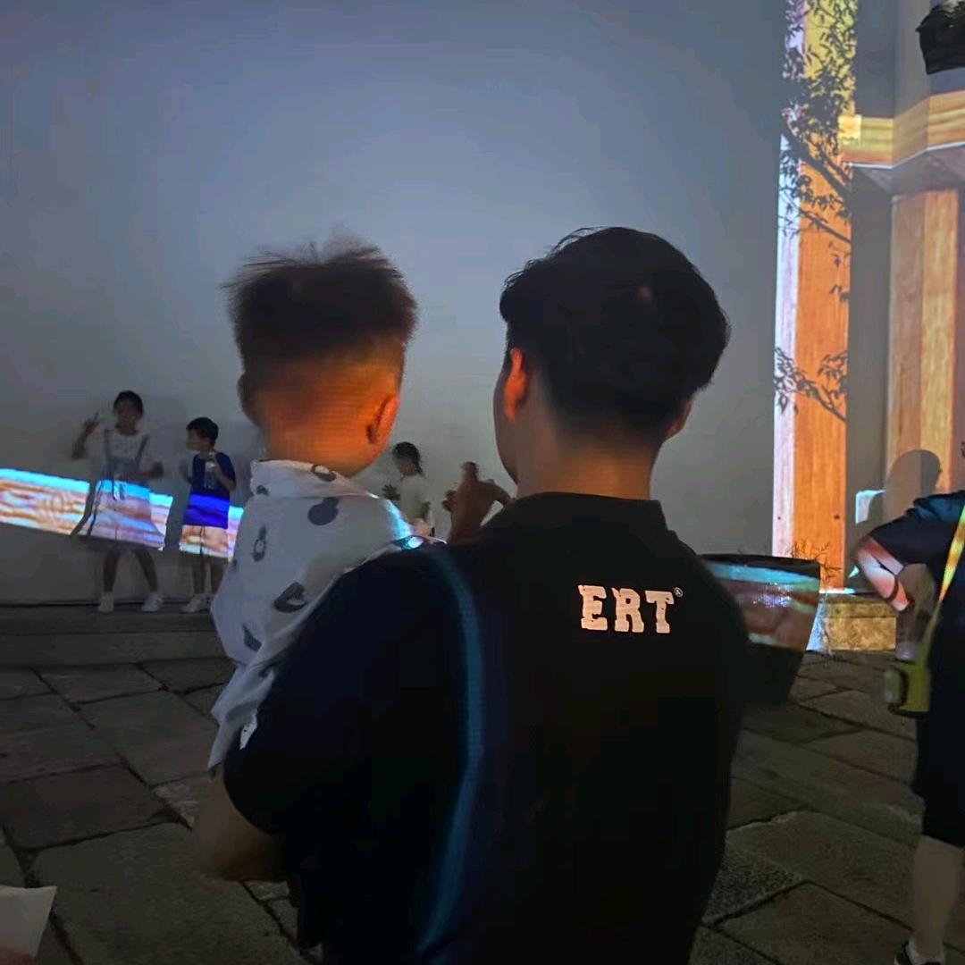 平安囍乐。